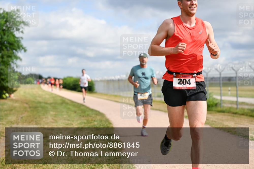 14.09.2025 - Airport Race Dr. Thomas Lammeyer http://msf.ph/oto/8861845 14.09.2025 11:58:58 Laufen 204 meine-sportfotos.de