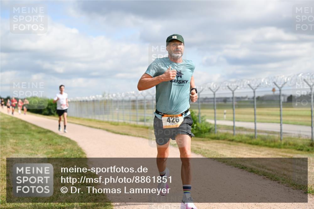 14.09.2025 - Airport Race Dr. Thomas Lammeyer http://msf.ph/oto/8861851 14.09.2025 11:59:00 Laufen 426 meine-sportfotos.de