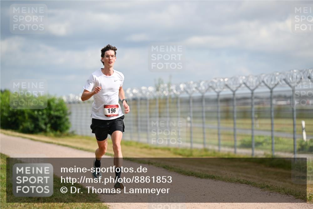 14.09.2025 - Airport Race Dr. Thomas Lammeyer http://msf.ph/oto/8861853 14.09.2025 11:59:01 Laufen 196 meine-sportfotos.de