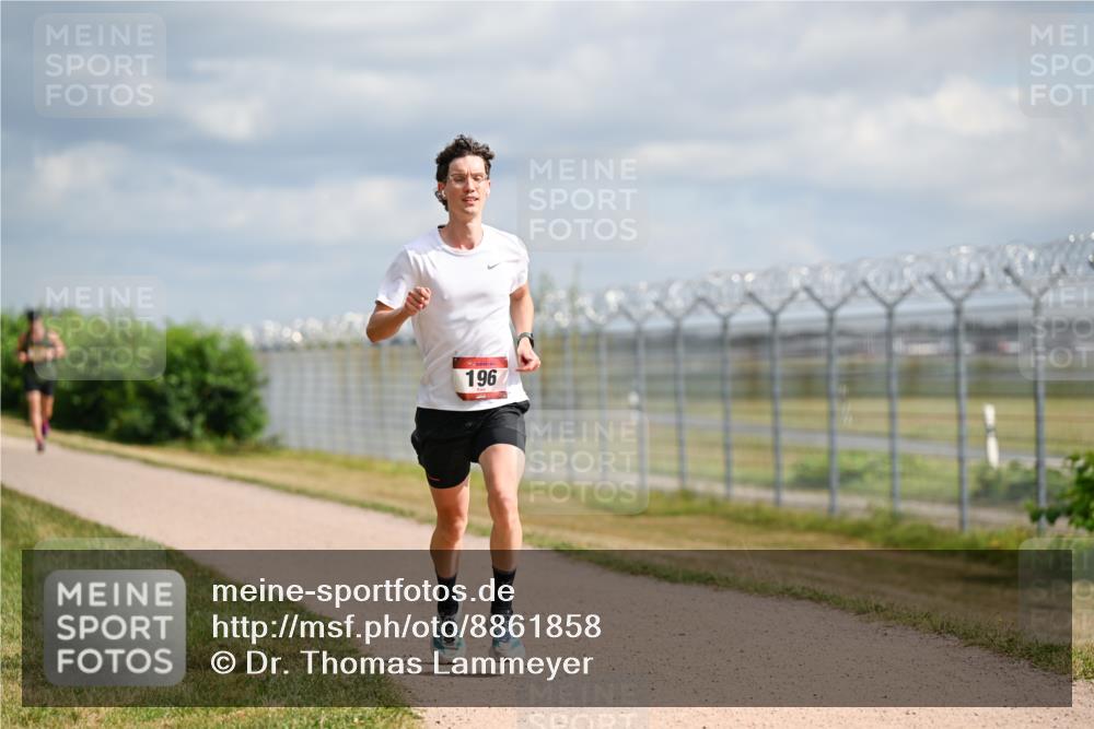 14.09.2025 - Airport Race Dr. Thomas Lammeyer http://msf.ph/oto/8861858 14.09.2025 11:59:02 Laufen 196 meine-sportfotos.de