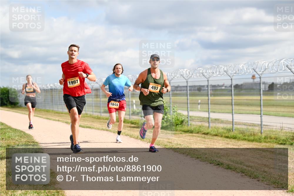 14.09.2025 - Airport Race Dr. Thomas Lammeyer http://msf.ph/oto/8861900 14.09.2025 11:59:13 Laufen 397, 1997, 1849, 493 meine-sportfotos.de