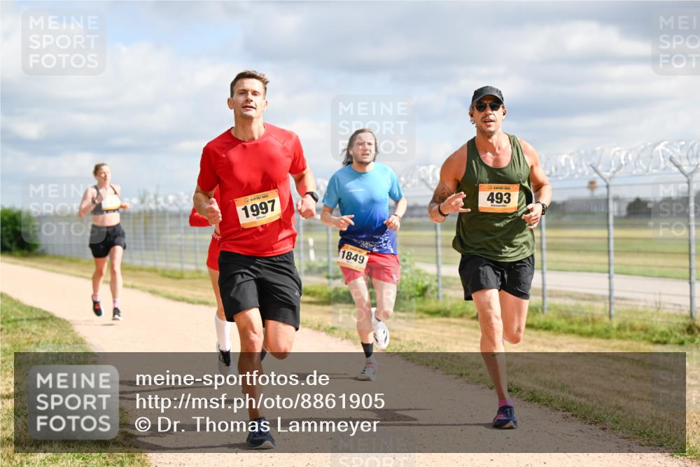 14.09.2025 - Airport Race Dr. Thomas Lammeyer http://msf.ph/oto/8861905 14.09.2025 11:59:14 Laufen 1997, 1849, 493 meine-sportfotos.de