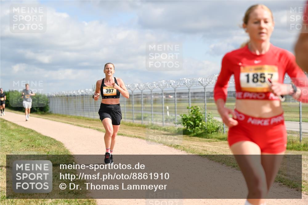 14.09.2025 - Airport Race Dr. Thomas Lammeyer http://msf.ph/oto/8861910 14.09.2025 11:59:15 Laufen 397, 1857 meine-sportfotos.de