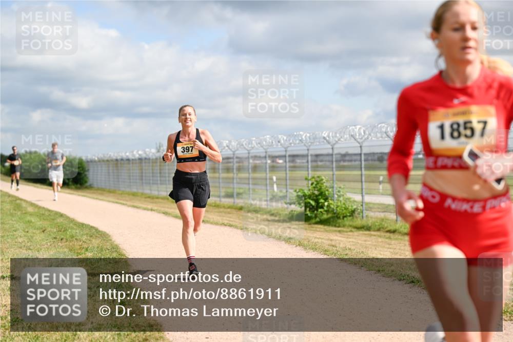14.09.2025 - Airport Race Dr. Thomas Lammeyer http://msf.ph/oto/8861911 14.09.2025 11:59:15 Laufen 397, 1857 meine-sportfotos.de