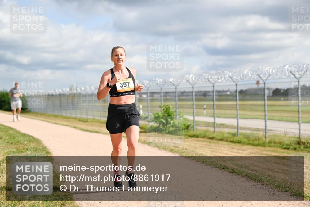 14.09.2025 - Airport Race Dr. Thomas Lammeyer http://msf.ph/oto/8861917 14.09.2025 11:59:16 Laufen 397 meine-sportfotos.de