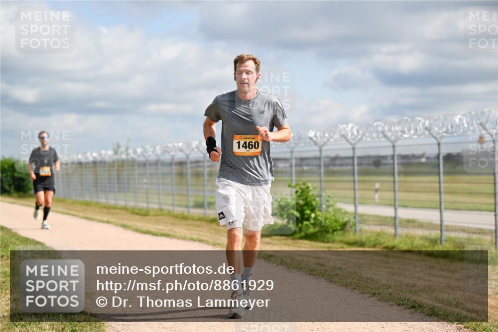 14.09.2025 - Airport Race Dr. Thomas Lammeyer http://msf.ph/oto/8861929 14.09.2025 11:59:22 Laufen 1460 meine-sportfotos.de