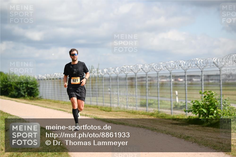 14.09.2025 - Airport Race Dr. Thomas Lammeyer http://msf.ph/oto/8861933 14.09.2025 11:59:24 Laufen 521 meine-sportfotos.de