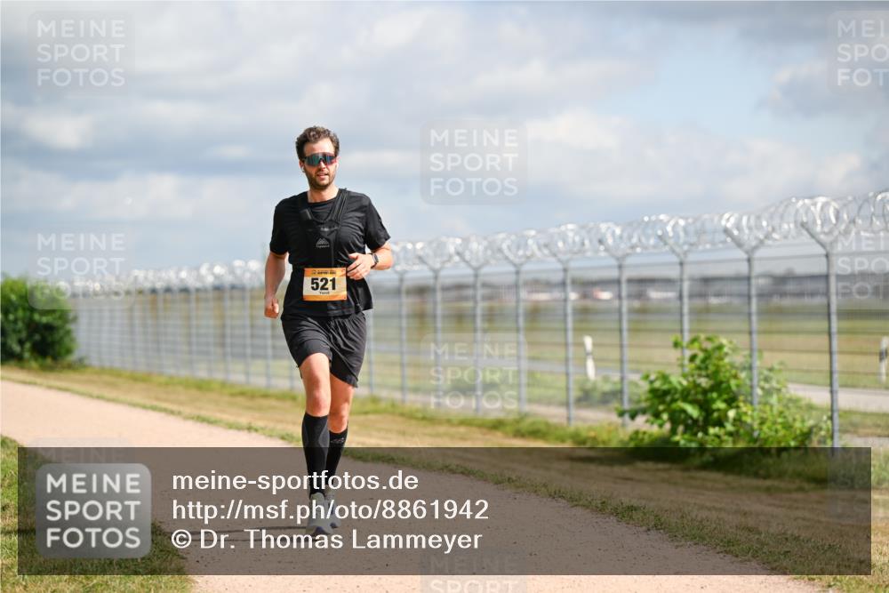 14.09.2025 - Airport Race Dr. Thomas Lammeyer http://msf.ph/oto/8861942 14.09.2025 11:59:25 Laufen 521 meine-sportfotos.de