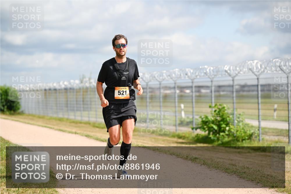 14.09.2025 - Airport Race Dr. Thomas Lammeyer http://msf.ph/oto/8861946 14.09.2025 11:59:25 Laufen 521 meine-sportfotos.de