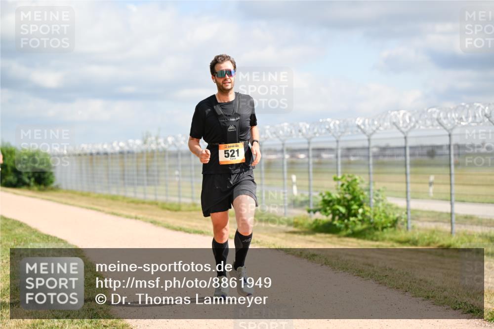 14.09.2025 - Airport Race Dr. Thomas Lammeyer http://msf.ph/oto/8861949 14.09.2025 11:59:26 Laufen 521 meine-sportfotos.de