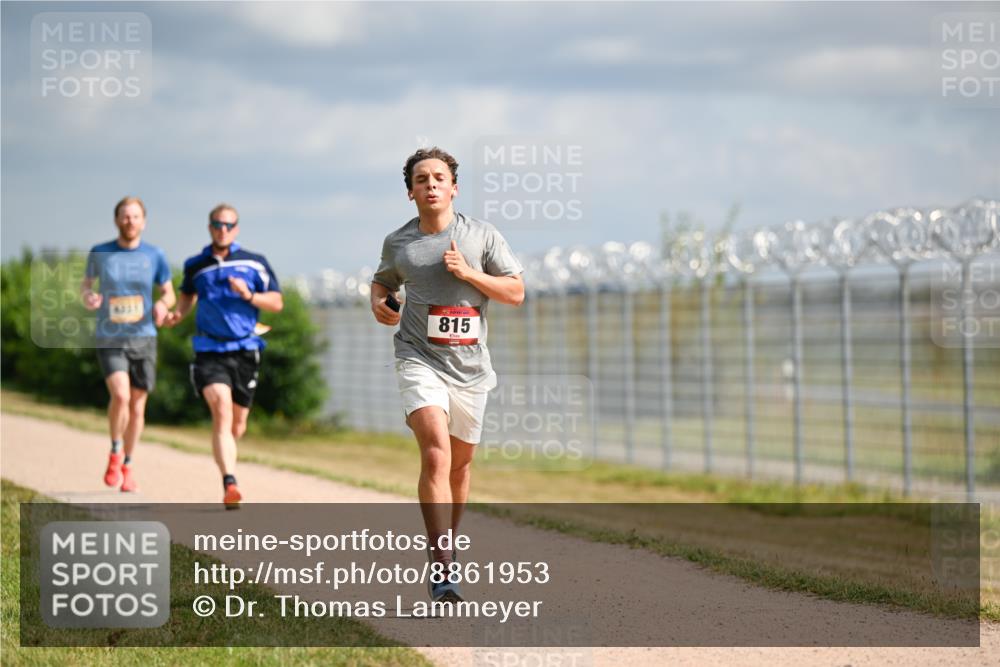 14.09.2025 - Airport Race Dr. Thomas Lammeyer http://msf.ph/oto/8861953 14.09.2025 11:59:31 Laufen 815 meine-sportfotos.de
