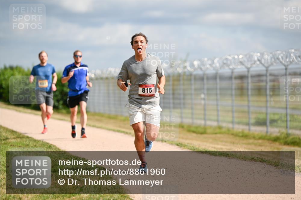 14.09.2025 - Airport Race Dr. Thomas Lammeyer http://msf.ph/oto/8861960 14.09.2025 11:59:32 Laufen 815 meine-sportfotos.de