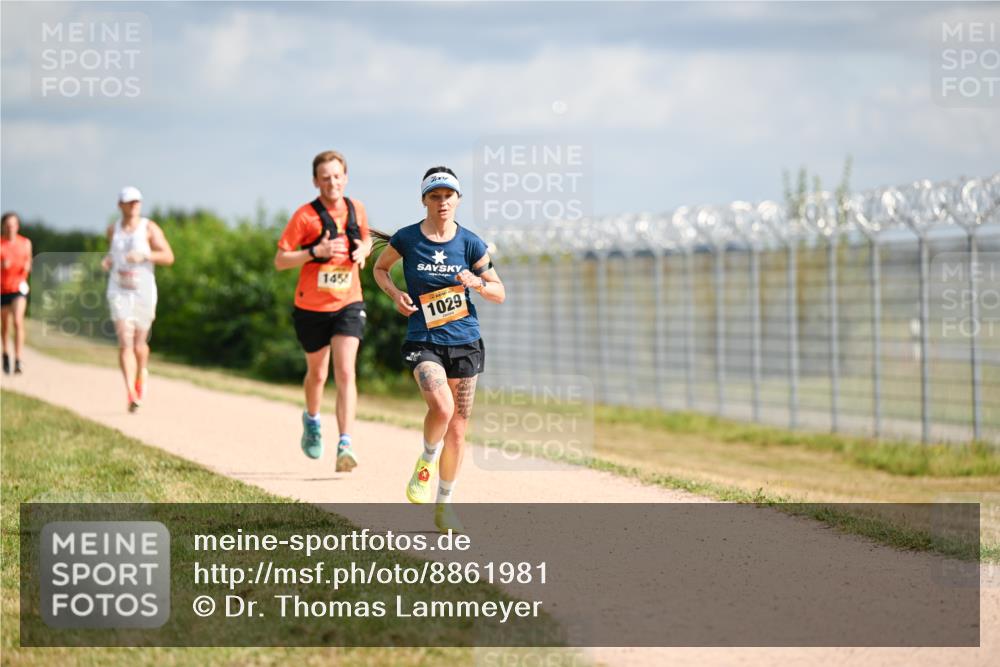 14.09.2025 - Airport Race Dr. Thomas Lammeyer http://msf.ph/oto/8861981 14.09.2025 11:59:38 Laufen 1454, 1029 meine-sportfotos.de