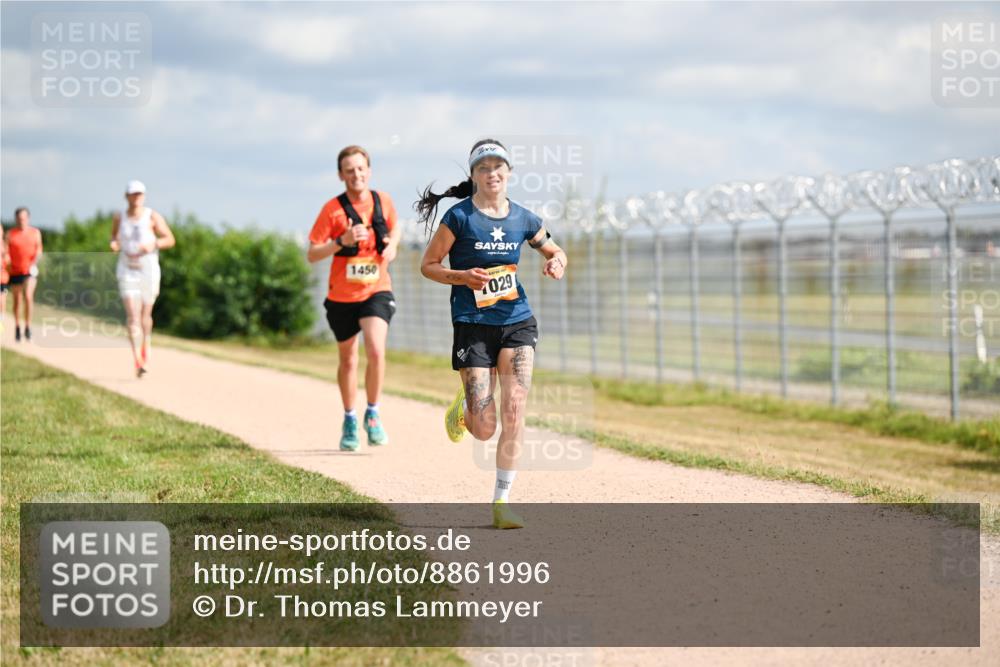 14.09.2025 - Airport Race Dr. Thomas Lammeyer http://msf.ph/oto/8861996 14.09.2025 11:59:40 Laufen 1450, 1029 meine-sportfotos.de