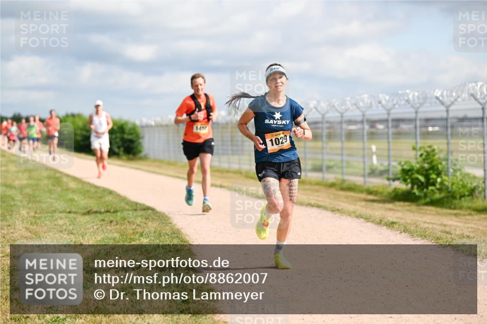 14.09.2025 - Airport Race Dr. Thomas Lammeyer http://msf.ph/oto/8862007 14.09.2025 11:59:42 Laufen 145, 1029 meine-sportfotos.de