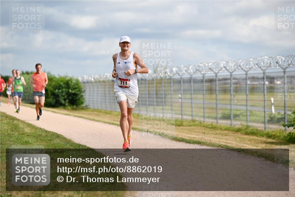 14.09.2025 - Airport Race Dr. Thomas Lammeyer http://msf.ph/oto/8862019 14.09.2025 11:59:45 Laufen 711 meine-sportfotos.de