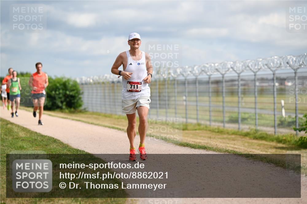 14.09.2025 - Airport Race Dr. Thomas Lammeyer http://msf.ph/oto/8862021 14.09.2025 11:59:46 Laufen 711 meine-sportfotos.de