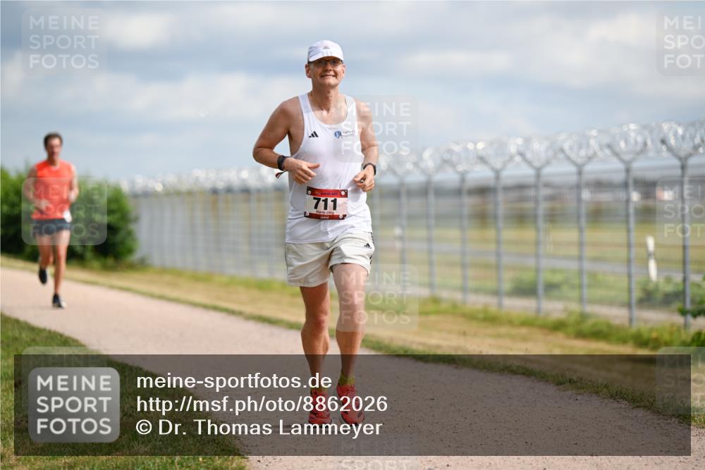 14.09.2025 - Airport Race Dr. Thomas Lammeyer http://msf.ph/oto/8862026 14.09.2025 11:59:46 Laufen 711 meine-sportfotos.de