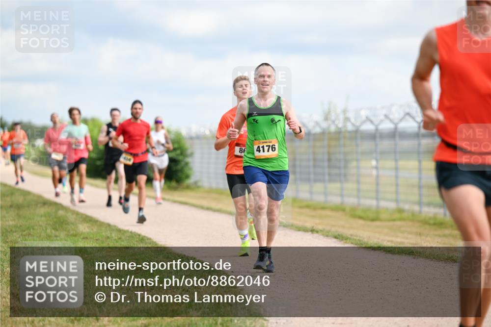 14.09.2025 - Airport Race Dr. Thomas Lammeyer http://msf.ph/oto/8862046 14.09.2025 11:59:53 Laufen 8, 4176 meine-sportfotos.de