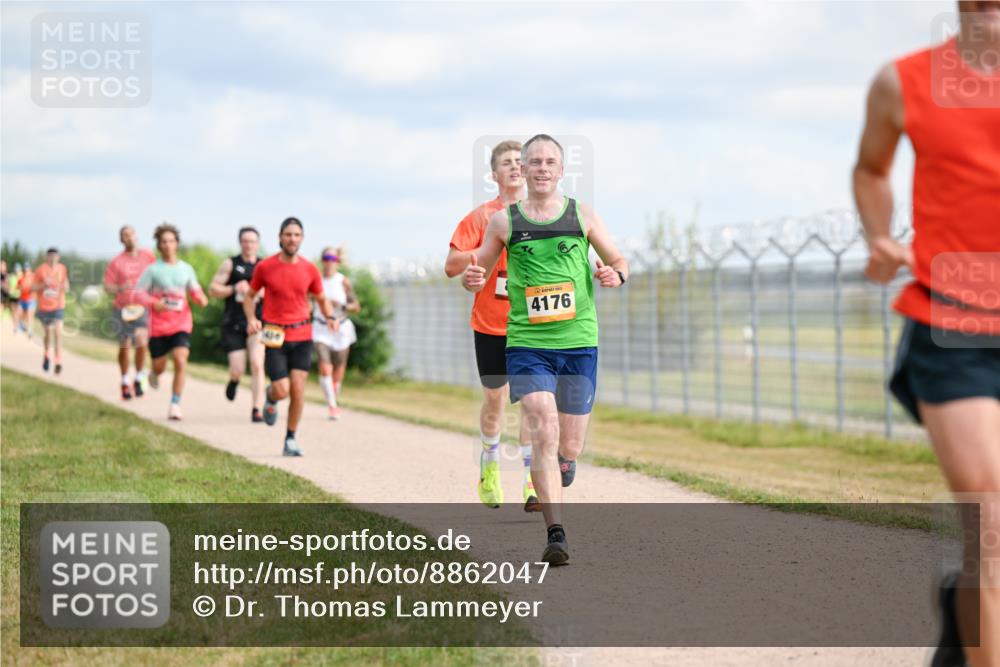 14.09.2025 - Airport Race Dr. Thomas Lammeyer http://msf.ph/oto/8862047 14.09.2025 11:59:53 Laufen 4176 meine-sportfotos.de