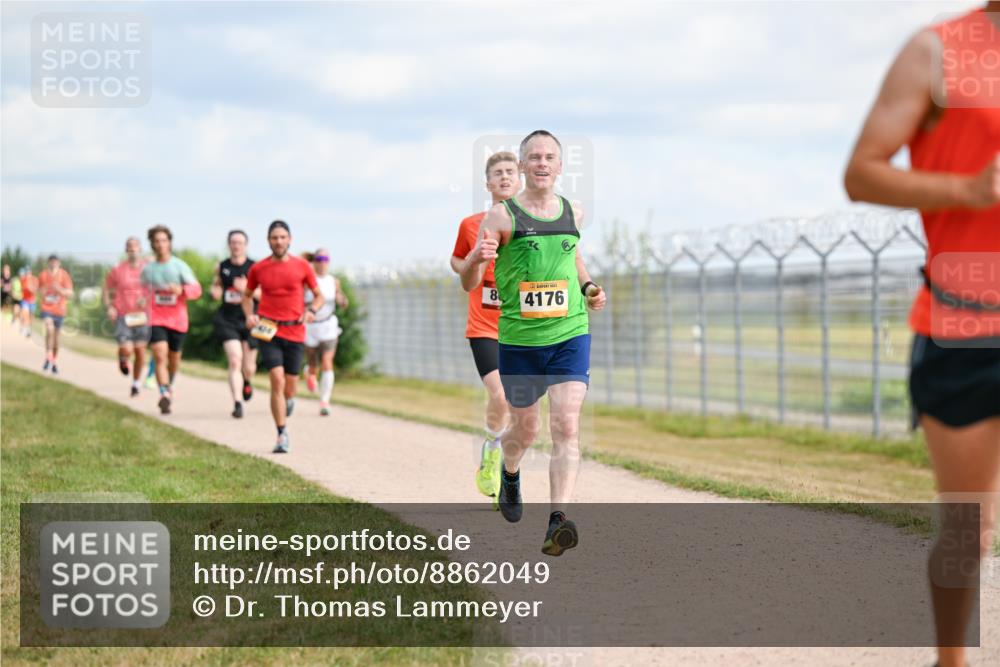 14.09.2025 - Airport Race Dr. Thomas Lammeyer http://msf.ph/oto/8862049 14.09.2025 11:59:53 Laufen 8, 4176 meine-sportfotos.de