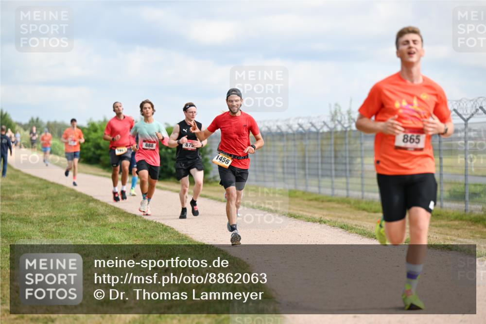 14.09.2025 - Airport Race Dr. Thomas Lammeyer http://msf.ph/oto/8862063 14.09.2025 11:59:55 Laufen 888, 875, 1456, 865 meine-sportfotos.de