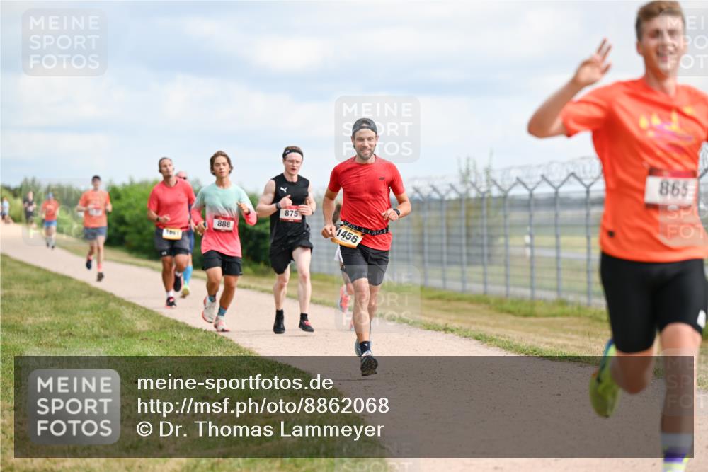 14.09.2025 - Airport Race Dr. Thomas Lammeyer http://msf.ph/oto/8862068 14.09.2025 11:59:56 Laufen 888, 875, 1456, 865 meine-sportfotos.de