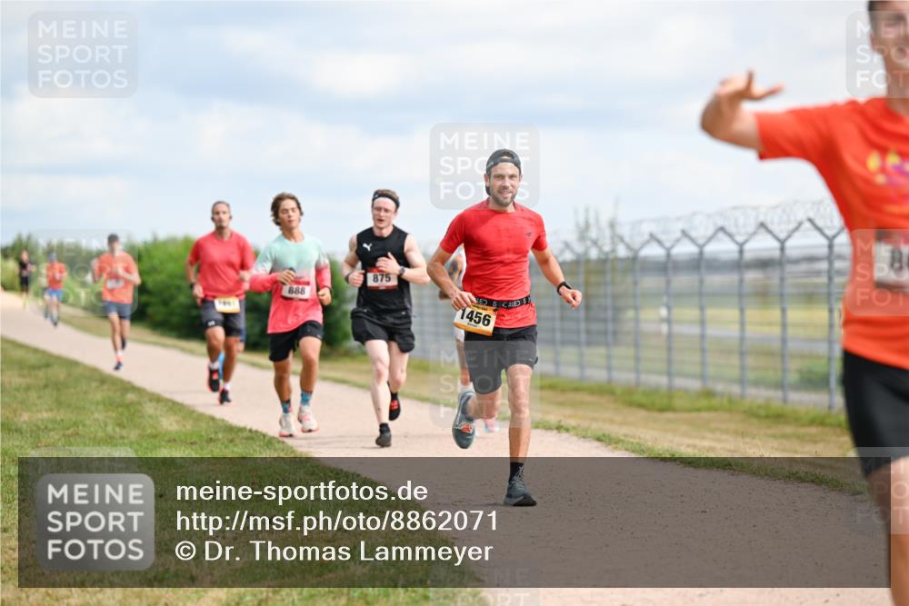 14.09.2025 - Airport Race Dr. Thomas Lammeyer http://msf.ph/oto/8862071 14.09.2025 11:59:56 Laufen 888, 875, 1456, 8 meine-sportfotos.de