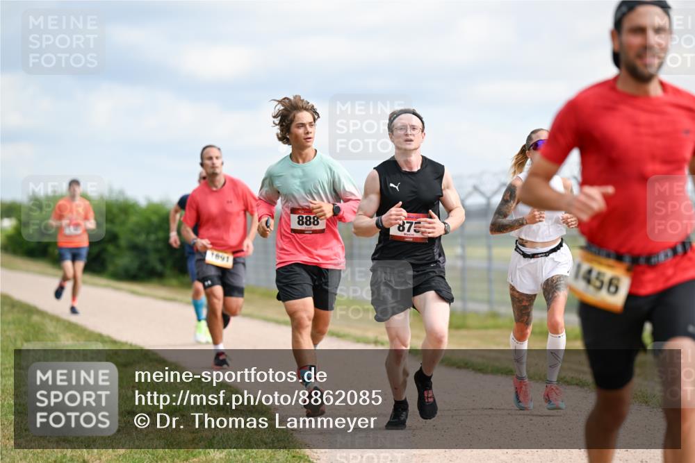 14.09.2025 - Airport Race Dr. Thomas Lammeyer http://msf.ph/oto/8862085 14.09.2025 11:59:59 Laufen 891, 888, 875, 1456 meine-sportfotos.de