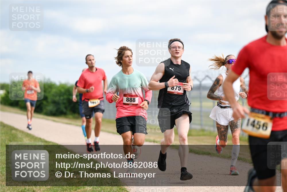 14.09.2025 - Airport Race Dr. Thomas Lammeyer http://msf.ph/oto/8862086 14.09.2025 11:59:59 Laufen 7891, 888, 675, 1456 meine-sportfotos.de