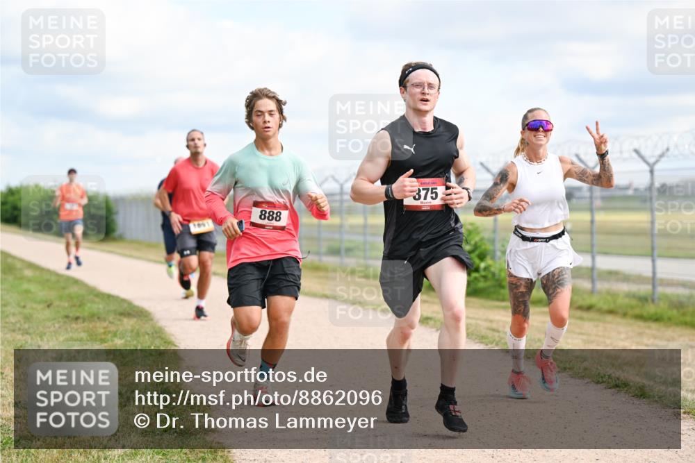 14.09.2025 - Airport Race Dr. Thomas Lammeyer http://msf.ph/oto/8862096 14.09.2025 12:00:01 Laufen 1691, 888, 375 meine-sportfotos.de