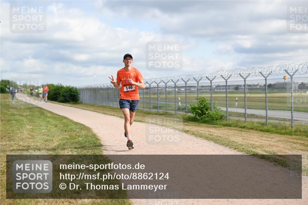 14.09.2025 - Airport Race Dr. Thomas Lammeyer http://msf.ph/oto/8862124 14.09.2025 12:00:05 Laufen 140 meine-sportfotos.de