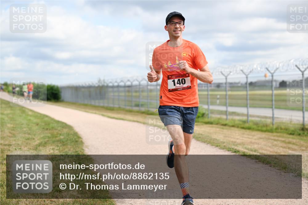 14.09.2025 - Airport Race Dr. Thomas Lammeyer http://msf.ph/oto/8862135 14.09.2025 12:00:07 Laufen 140 meine-sportfotos.de