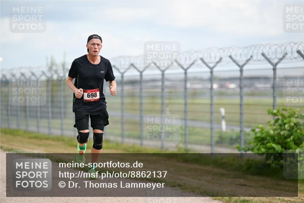 14.09.2025 - Airport Race Dr. Thomas Lammeyer http://msf.ph/oto/8862137 14.09.2025 12:00:24 Laufen 698 meine-sportfotos.de