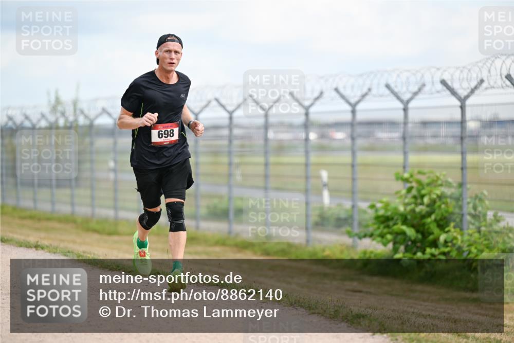 14.09.2025 - Airport Race Dr. Thomas Lammeyer http://msf.ph/oto/8862140 14.09.2025 12:00:25 Laufen 698 meine-sportfotos.de