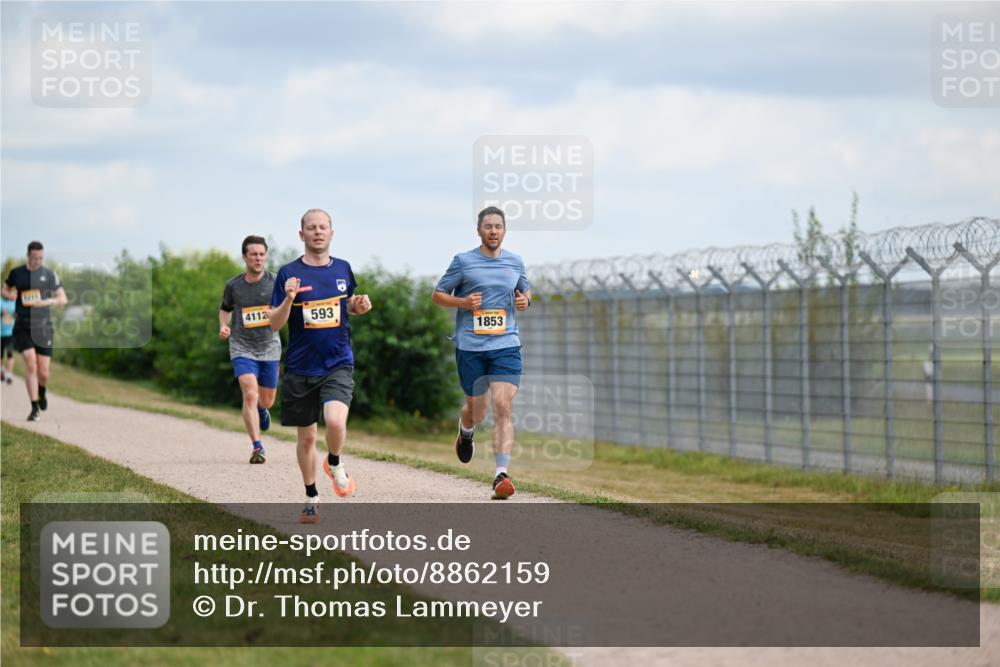 14.09.2025 - Airport Race Dr. Thomas Lammeyer http://msf.ph/oto/8862159 14.09.2025 12:00:39 Laufen 4112, 593, 1853 meine-sportfotos.de
