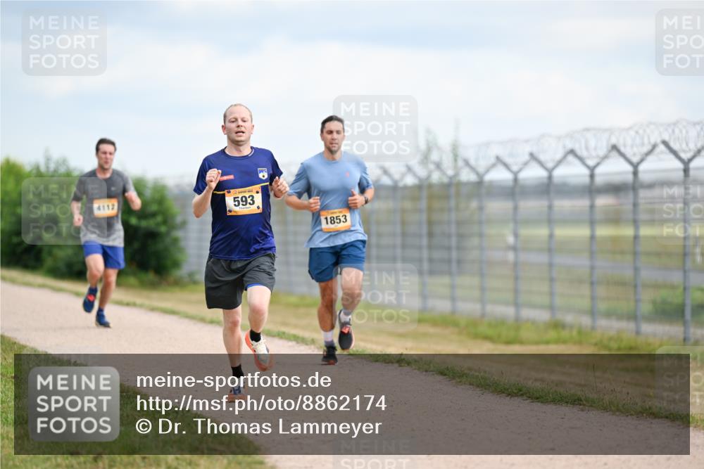 14.09.2025 - Airport Race Dr. Thomas Lammeyer http://msf.ph/oto/8862174 14.09.2025 12:00:41 Laufen 4112, 593, 1853 meine-sportfotos.de