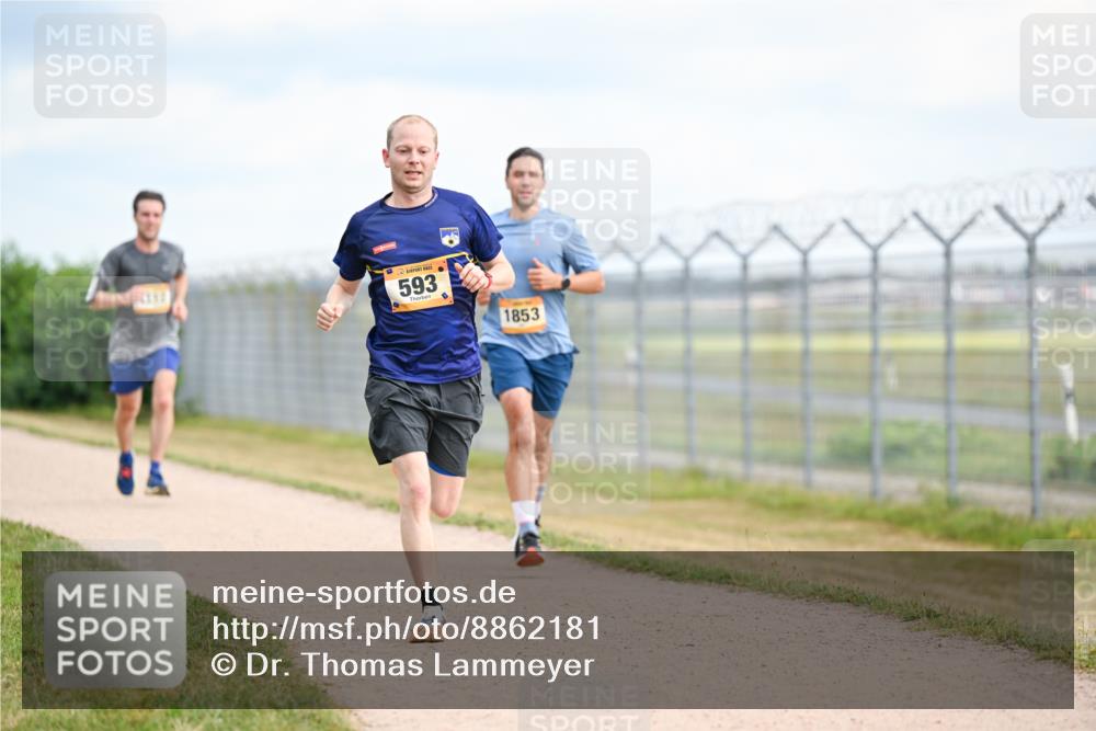 14.09.2025 - Airport Race Dr. Thomas Lammeyer http://msf.ph/oto/8862181 14.09.2025 12:00:43 Laufen 593, 1853 meine-sportfotos.de