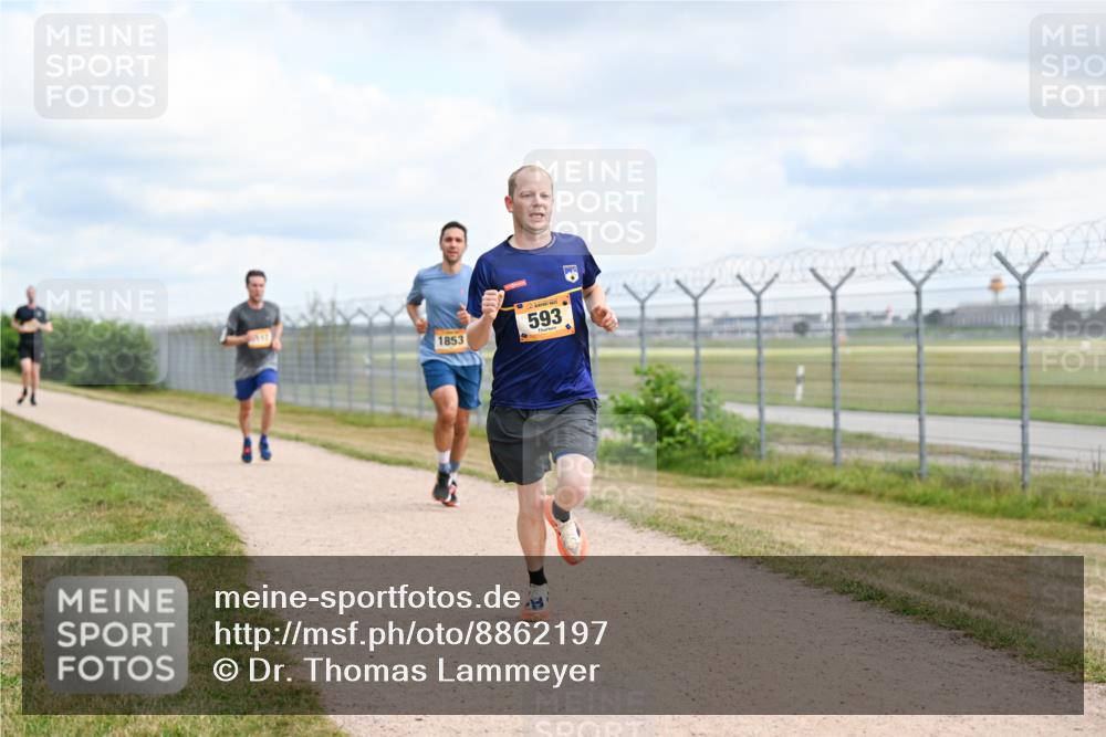 14.09.2025 - Airport Race Dr. Thomas Lammeyer http://msf.ph/oto/8862197 14.09.2025 12:00:45 Laufen 1853, 593 meine-sportfotos.de