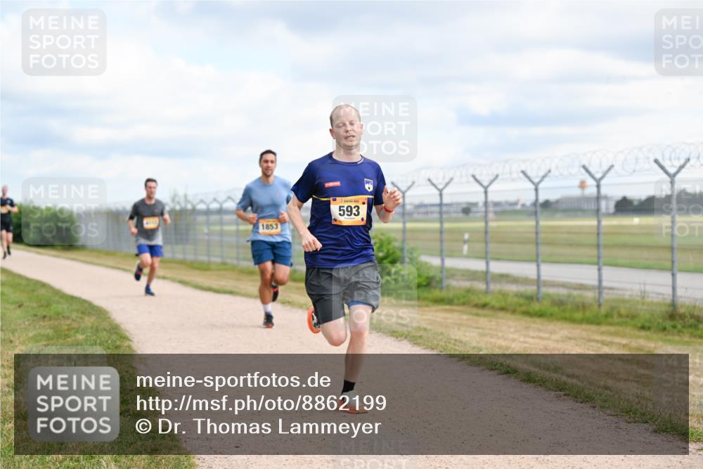 14.09.2025 - Airport Race Dr. Thomas Lammeyer http://msf.ph/oto/8862199 14.09.2025 12:00:45 Laufen 1853, 593 meine-sportfotos.de