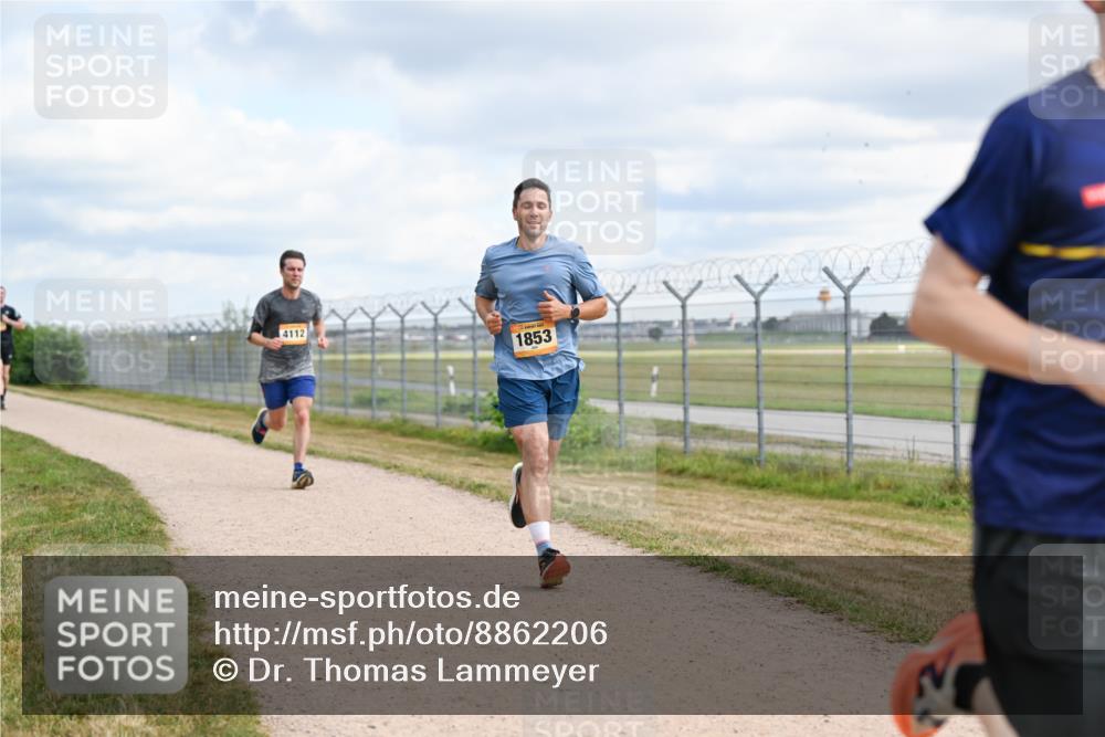 14.09.2025 - Airport Race Dr. Thomas Lammeyer http://msf.ph/oto/8862206 14.09.2025 12:00:46 Laufen 4112, 1853 meine-sportfotos.de
