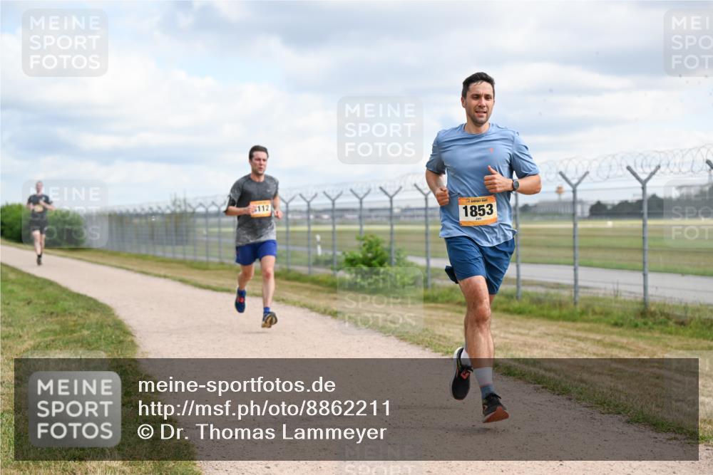 14.09.2025 - Airport Race Dr. Thomas Lammeyer http://msf.ph/oto/8862211 14.09.2025 12:00:47 Laufen 112, 1853 meine-sportfotos.de