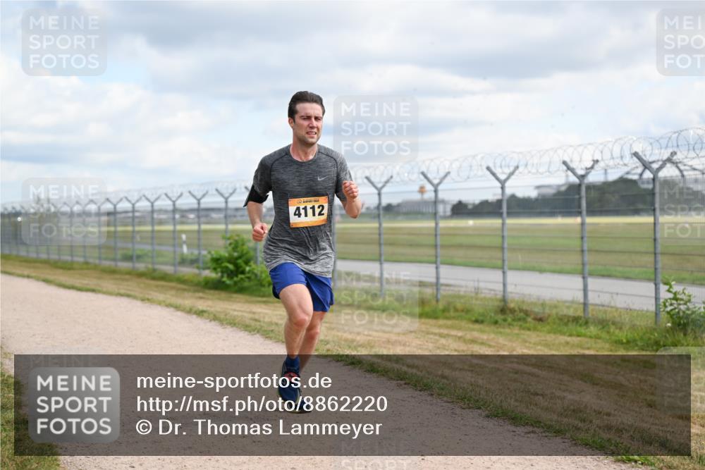 14.09.2025 - Airport Race Dr. Thomas Lammeyer http://msf.ph/oto/8862220 14.09.2025 12:00:49 Laufen 4112 meine-sportfotos.de