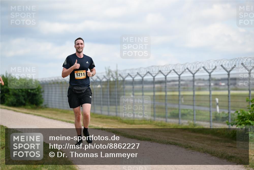 14.09.2025 - Airport Race Dr. Thomas Lammeyer http://msf.ph/oto/8862227 14.09.2025 12:00:51 Laufen 1211 meine-sportfotos.de