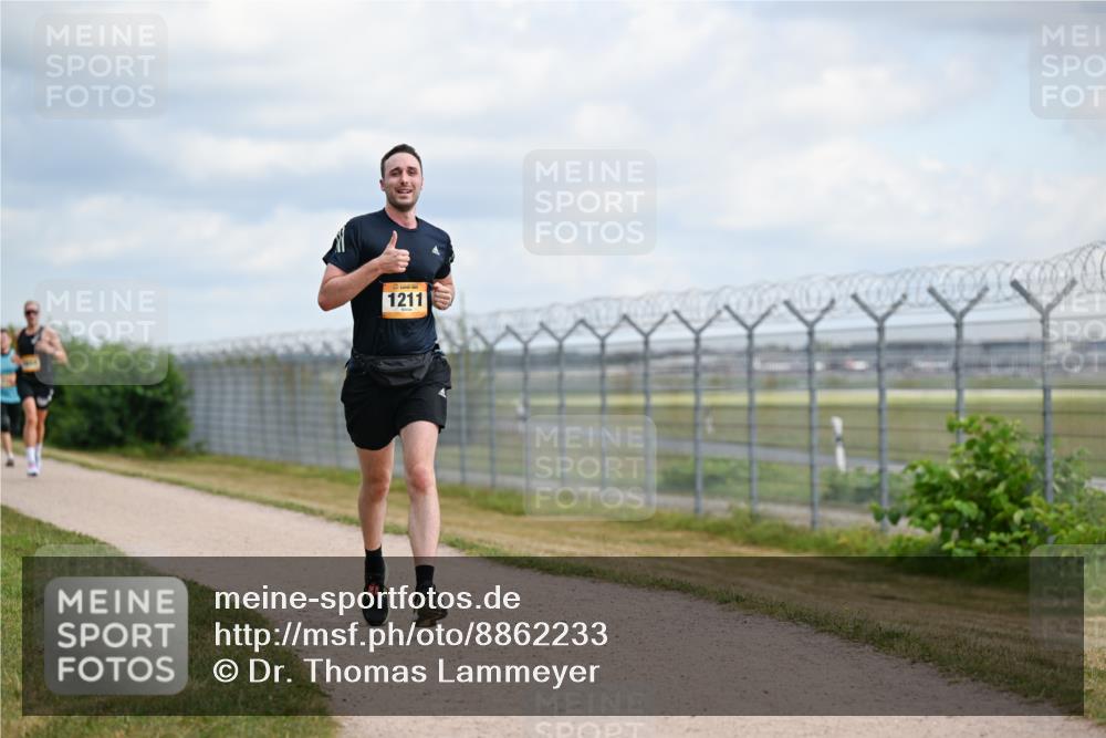 14.09.2025 - Airport Race Dr. Thomas Lammeyer http://msf.ph/oto/8862233 14.09.2025 12:00:52 Laufen 1211 meine-sportfotos.de