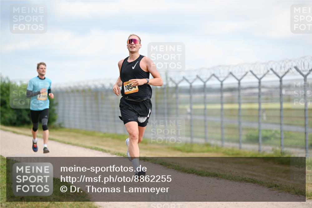 14.09.2025 - Airport Race Dr. Thomas Lammeyer http://msf.ph/oto/8862255 14.09.2025 12:00:57 Laufen 2165, 1054 meine-sportfotos.de
