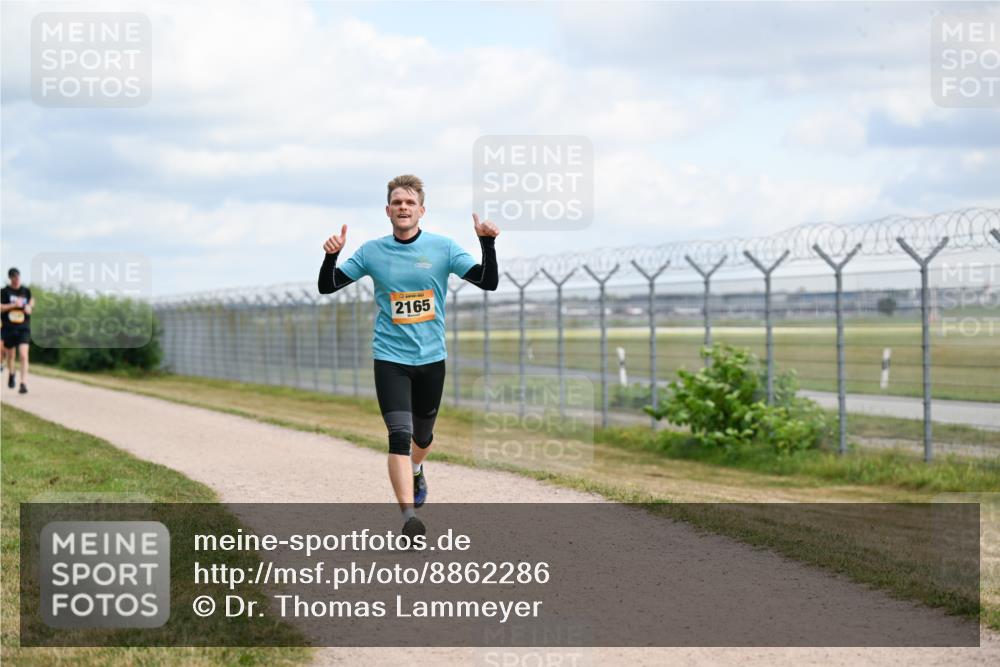 14.09.2025 - Airport Race Dr. Thomas Lammeyer http://msf.ph/oto/8862286 14.09.2025 12:01:02 Laufen 2165 meine-sportfotos.de
