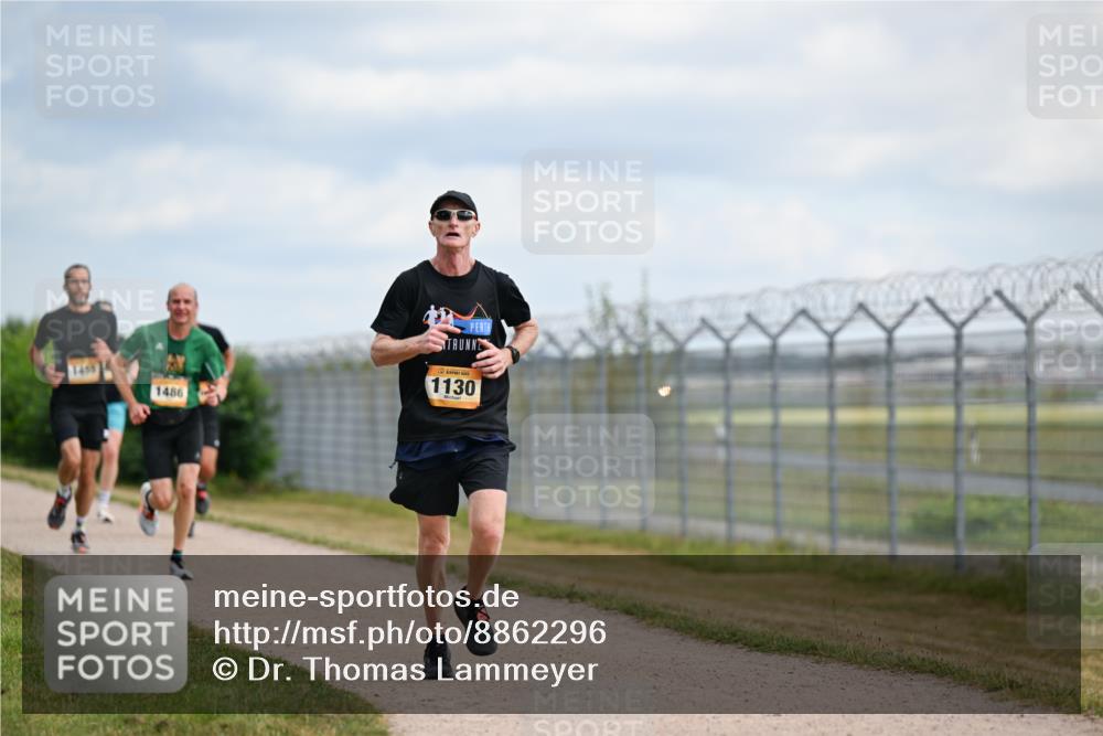 14.09.2025 - Airport Race Dr. Thomas Lammeyer http://msf.ph/oto/8862296 14.09.2025 12:01:08 Laufen 1486, 1130 meine-sportfotos.de