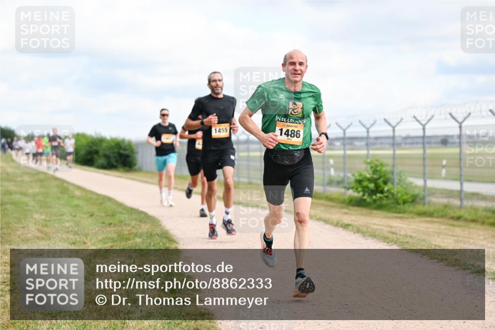 14.09.2025 - Airport Race Dr. Thomas Lammeyer http://msf.ph/oto/8862333 14.09.2025 12:01:14 Laufen 1455, 1486 meine-sportfotos.de