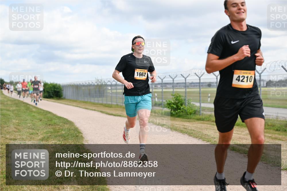 14.09.2025 - Airport Race Dr. Thomas Lammeyer http://msf.ph/oto/8862358 14.09.2025 12:01:17 Laufen 1662, 4210 meine-sportfotos.de